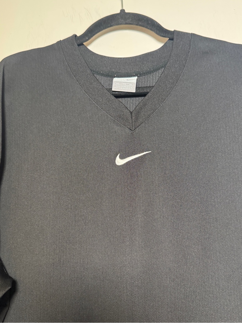 Nike Hoops Men's Black V-Neck S/S Shirt with White Swoosh 2XL